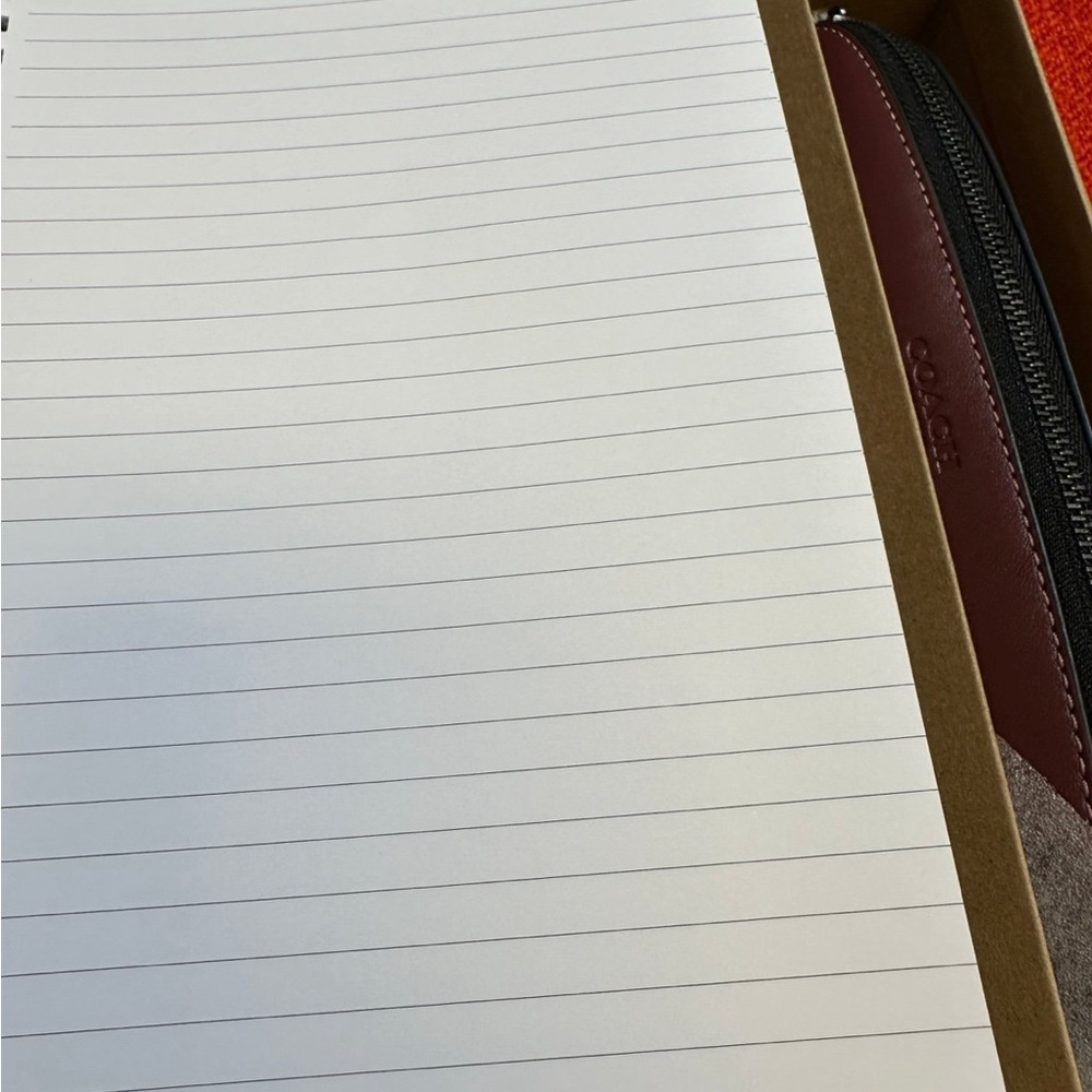 ❤️❤️❤️NEW Coach notebook+pencil case ❤️❤️❤️ - Picture 3 of 8
